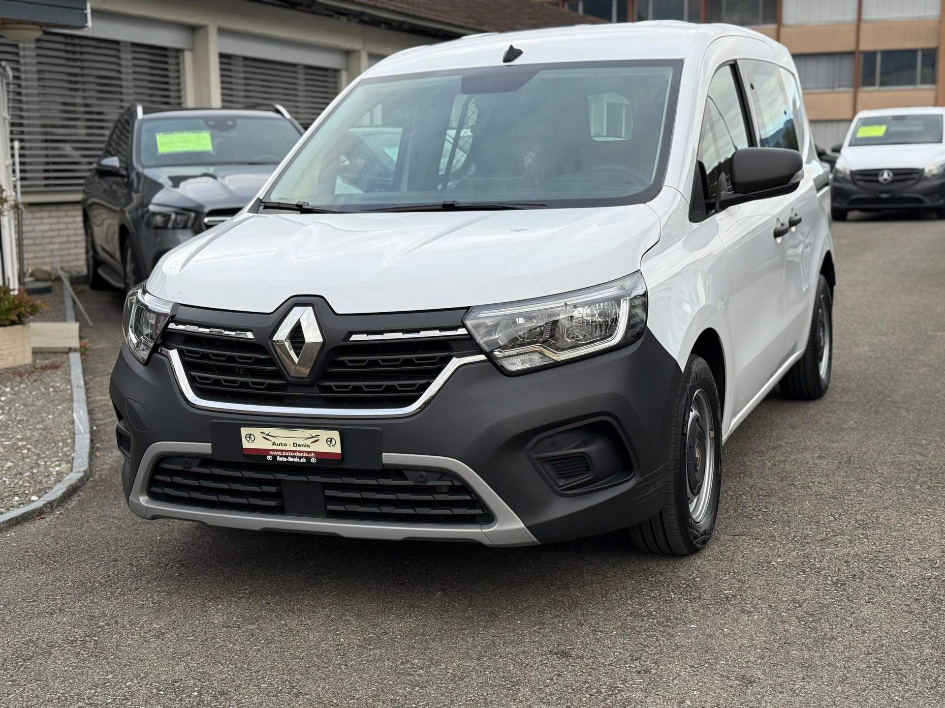 RENAULT Kangoo Van 1.5 dCi Standard 95 Extra * AHK *-showroom-element-1