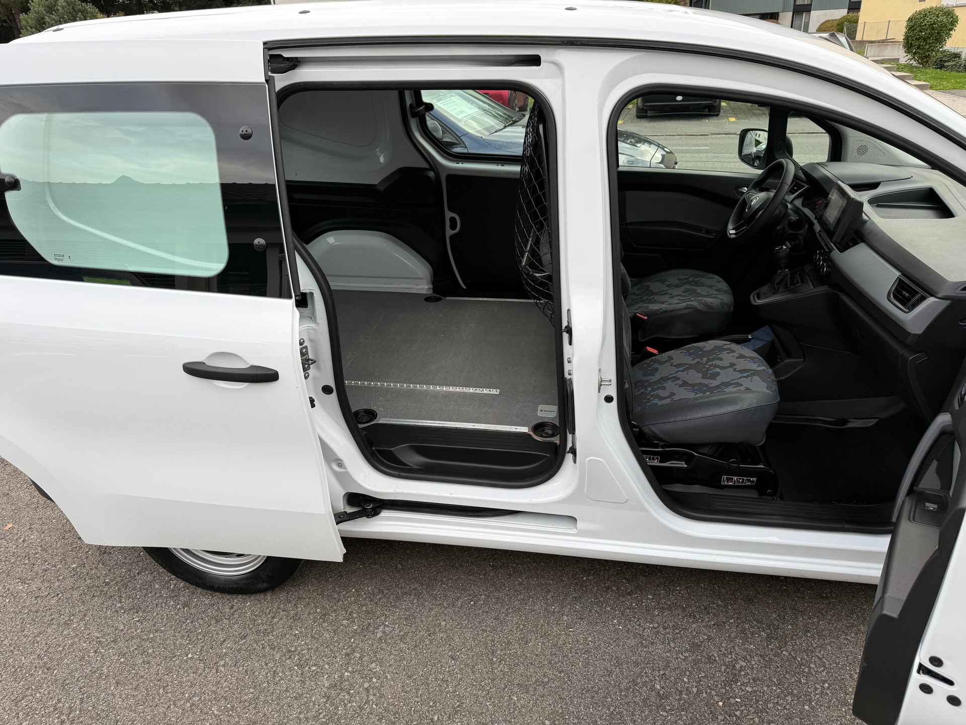 RENAULT Kangoo Van 1.5 dCi Standard 95 Extra * AHK *-image-5