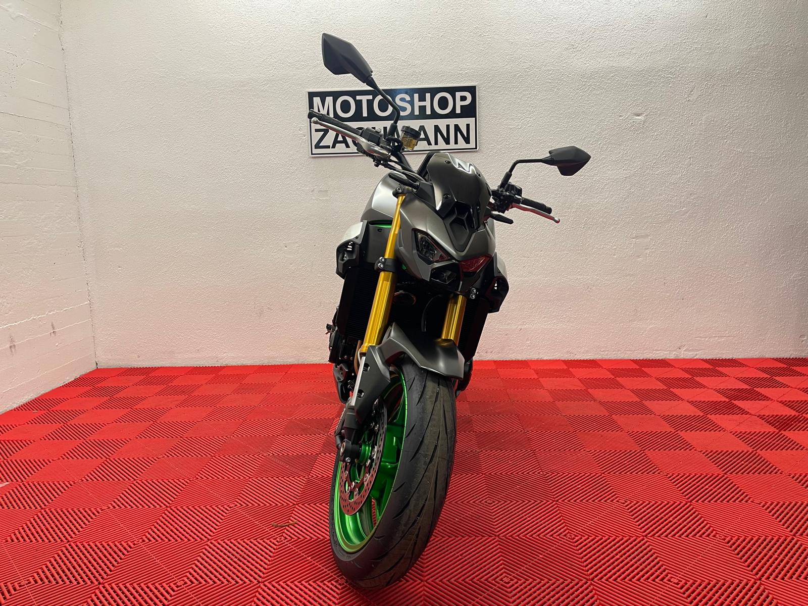 KAWASAKI Z 900 SE-image-5