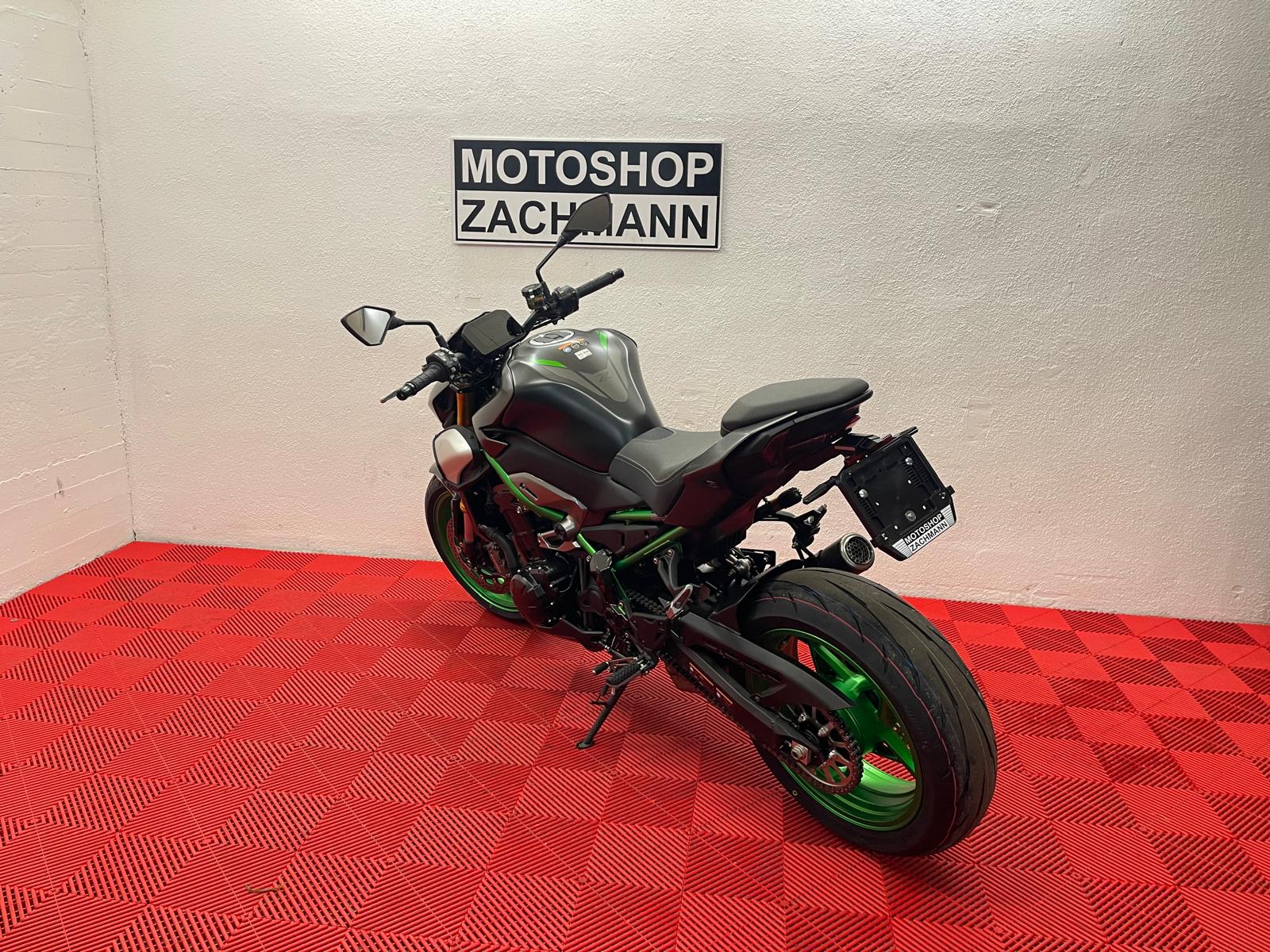 KAWASAKI Z 900 SE-image-6
