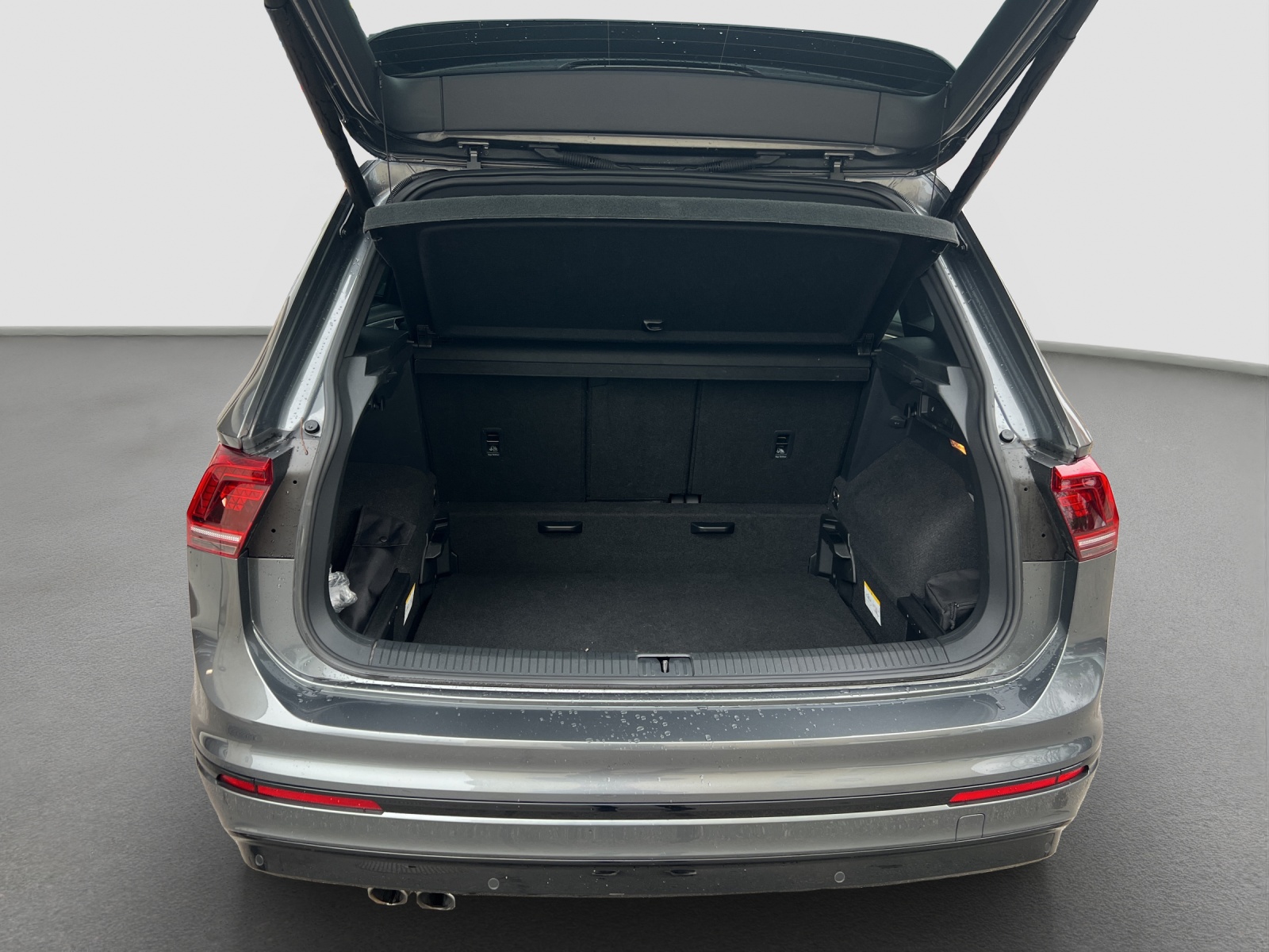 VW Tiguan 2.0 TDI SCR Highline 4Motion DSG-image-9