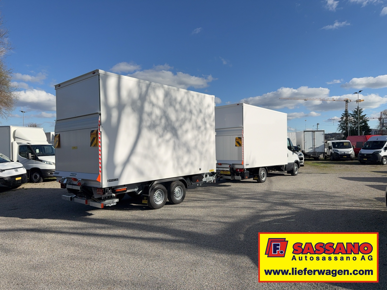 IVECO Daily 35 S 18 HI-MATIC SIMON Anhängerzug mit 2x Hebebühne / 2x CH Aufbau H. 2.40m ( AZ )-image-4