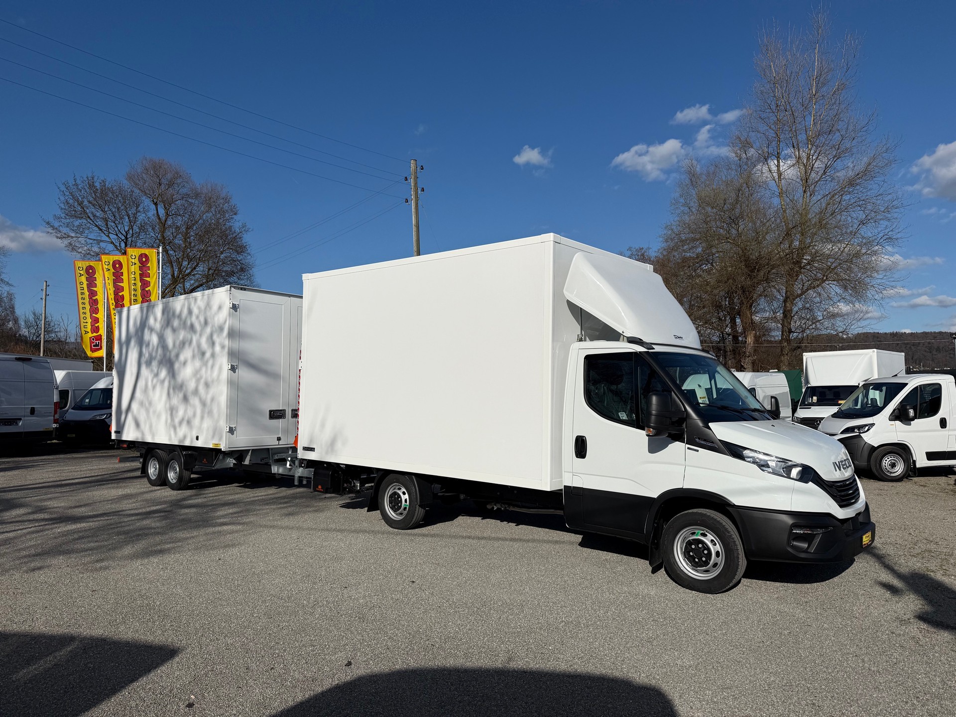 IVECO Daily 35 S 18 HI-MATIC SIMON Anhängerzug mit 2x Hebebühne / 2x CH Aufbau H. 2.40m ( AZ )-image-12