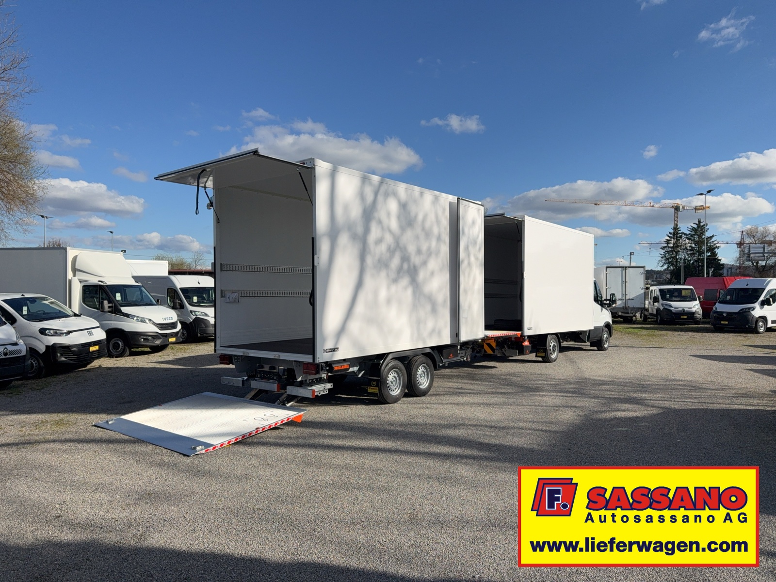 IVECO Daily 35 S 18 HI-MATIC SIMON Anhängerzug mit 2x Hebebühne / 2x CH Aufbau H. 2.40m ( AZ )-image-6