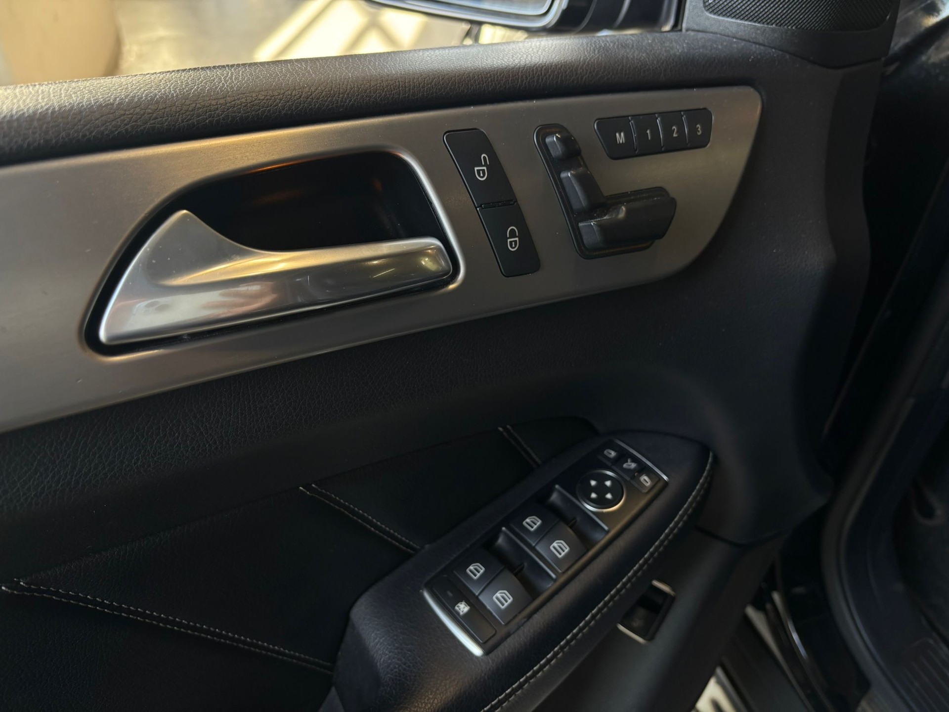 MERCEDES-BENZ GL 350 BlueTEC 4Matic 7G-TRONIC-image-12