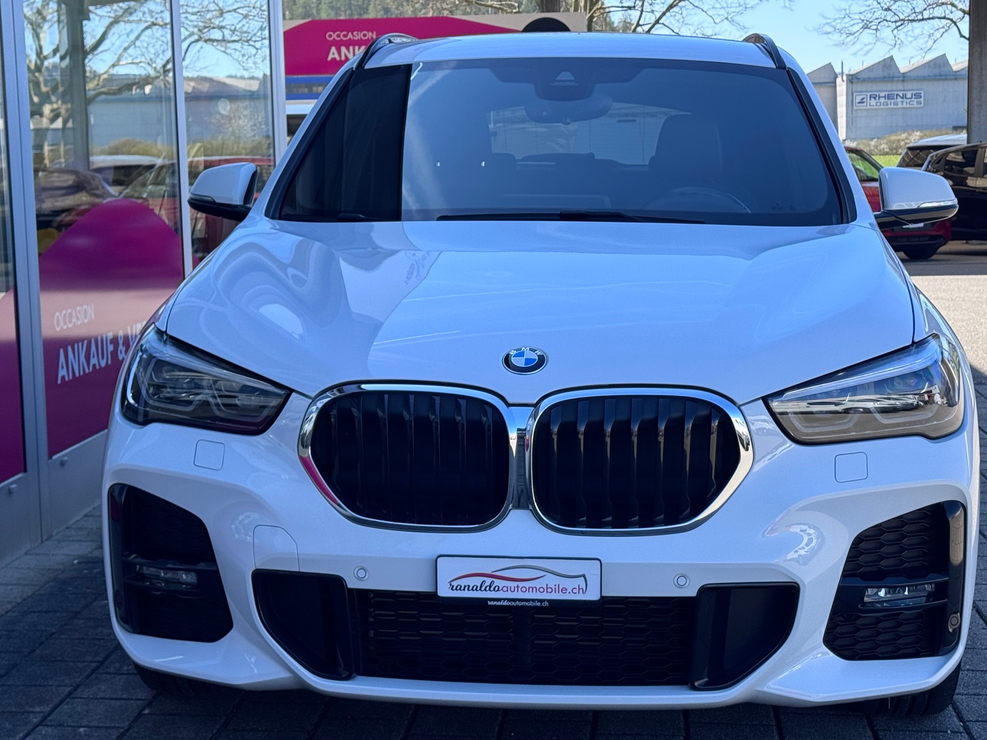 BMW X1 xDrive 18d M-SPORTPAKET++4x4+LED Scheinwerfer+Navi+Rückfahrkamera+Head Up Display+Getönte Scheiben+Komfortzugang+Tempomat+-showroom-element-3