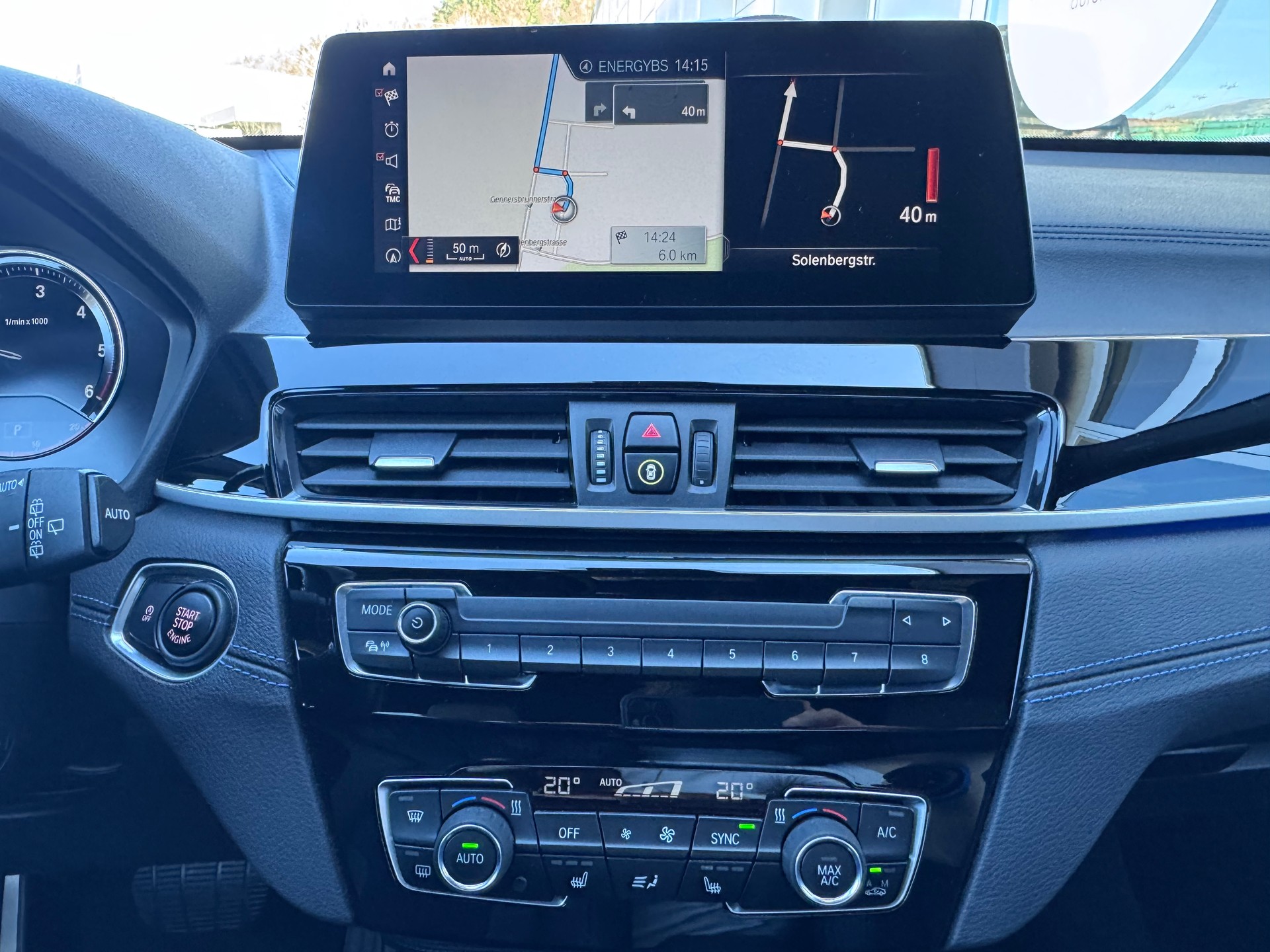 BMW X1 xDrive 18d M-SPORTPAKET++4x4+LED Scheinwerfer+Navi+Rückfahrkamera+Head Up Display+Getönte Scheiben+Komfortzugang+Tempomat+-image-19