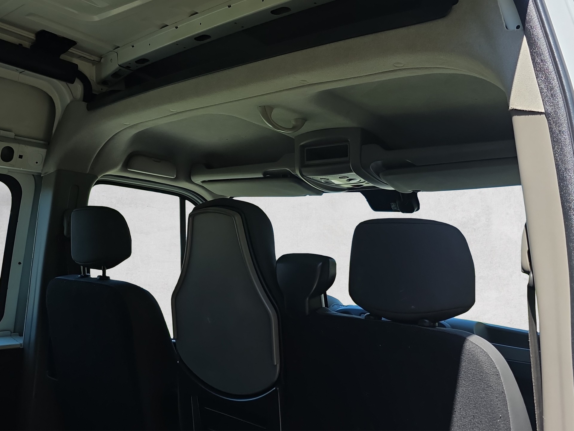 RENAULT Master T35 2.3dCi L2H2 A-image-8