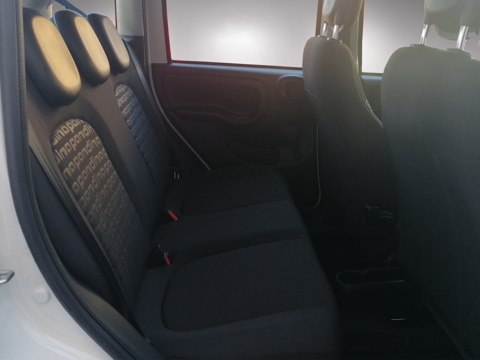FIAT Panda 1.0 Hybrid Cult-image-6