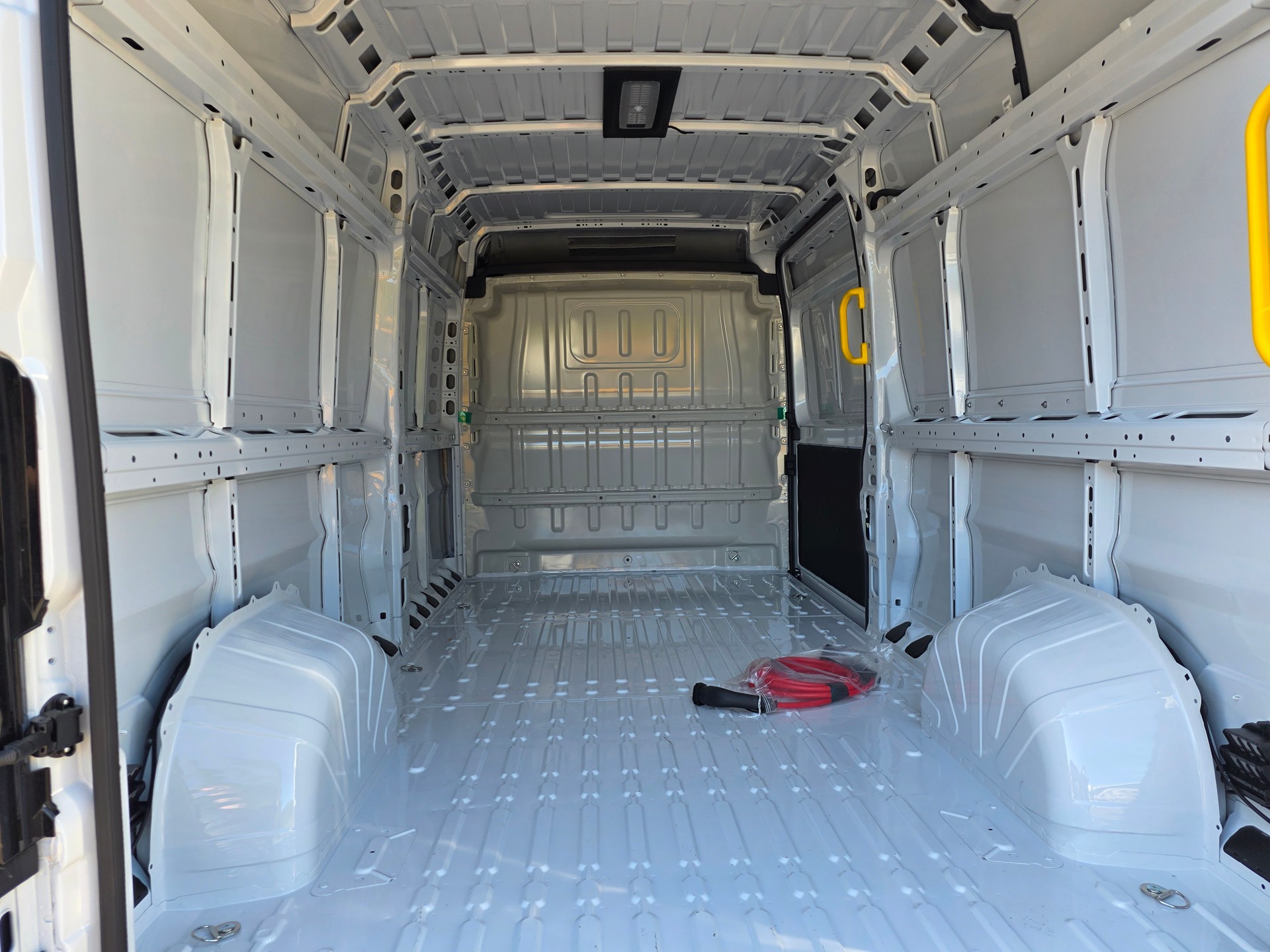 IVECO eSuperJolly 42F20-image-9