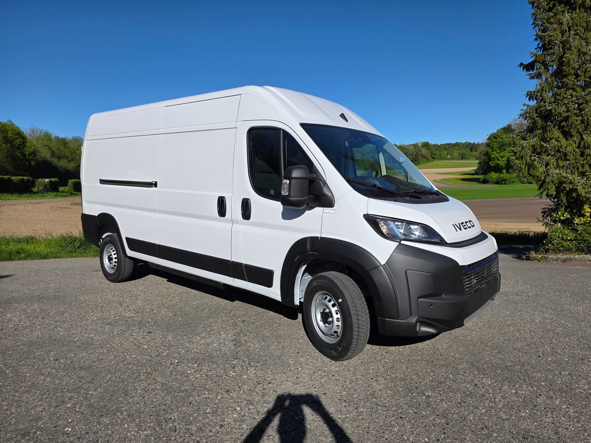 IVECO eSuperJolly 42F20