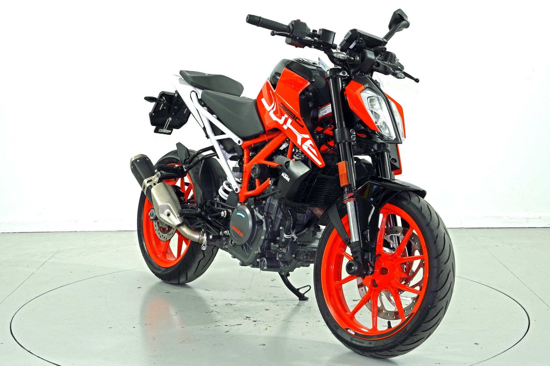 KTM Duke 390 ABS-image-1