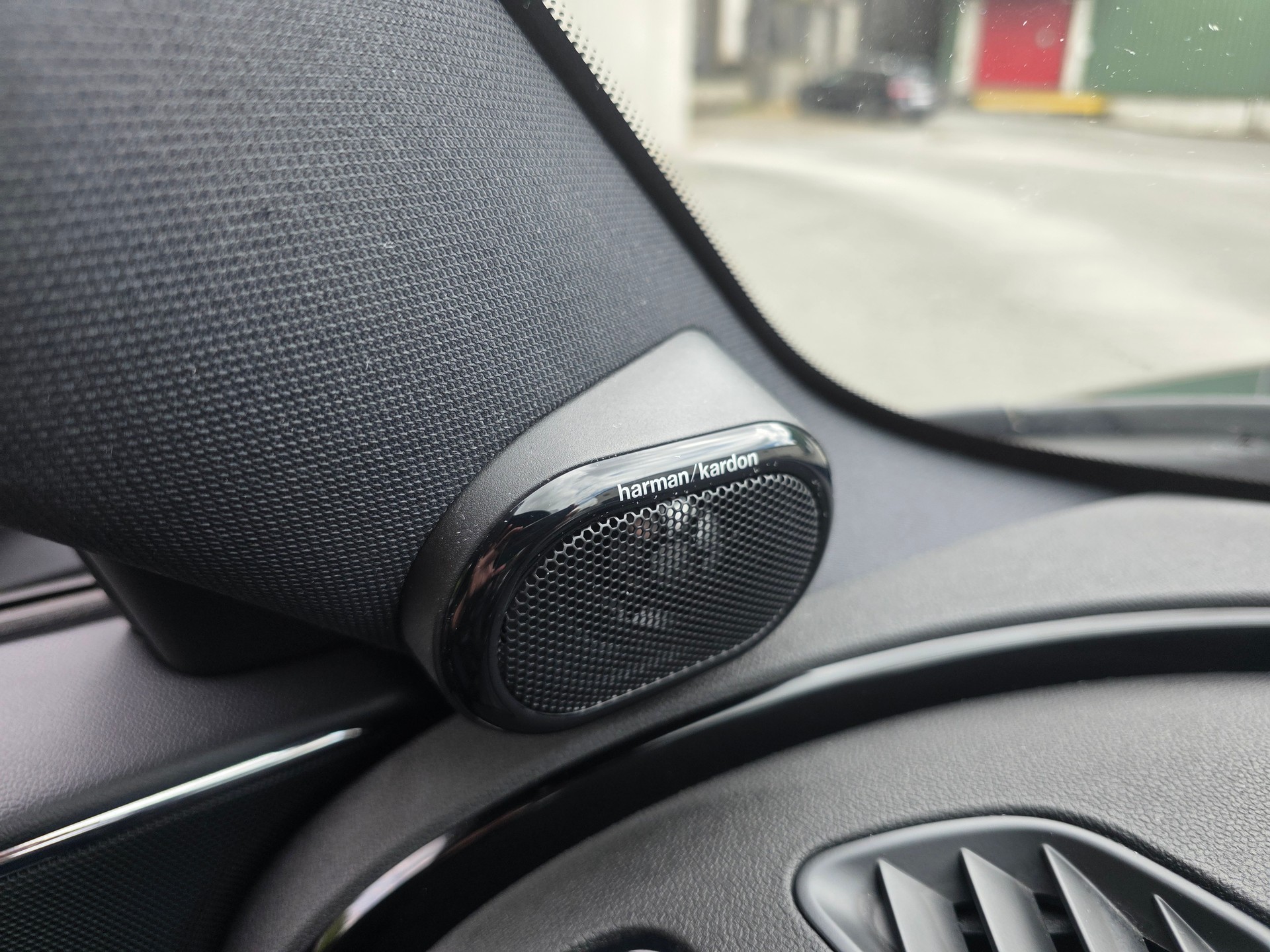 MINI Clubman Cooper John Cooper Works ALL4 Steptronic-image-23
