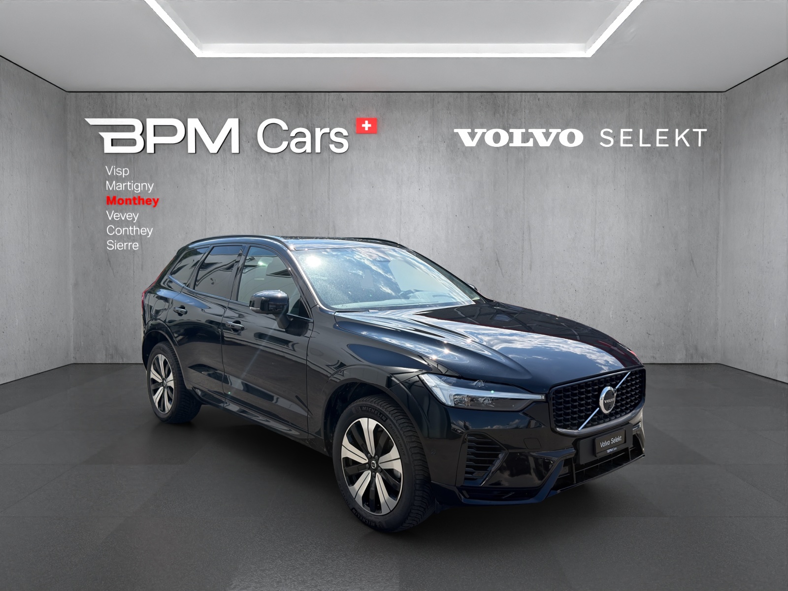 VOLVO XC60 T6 eAWD PluginHybrid Plus Dark Geartronic-showroom-element-2