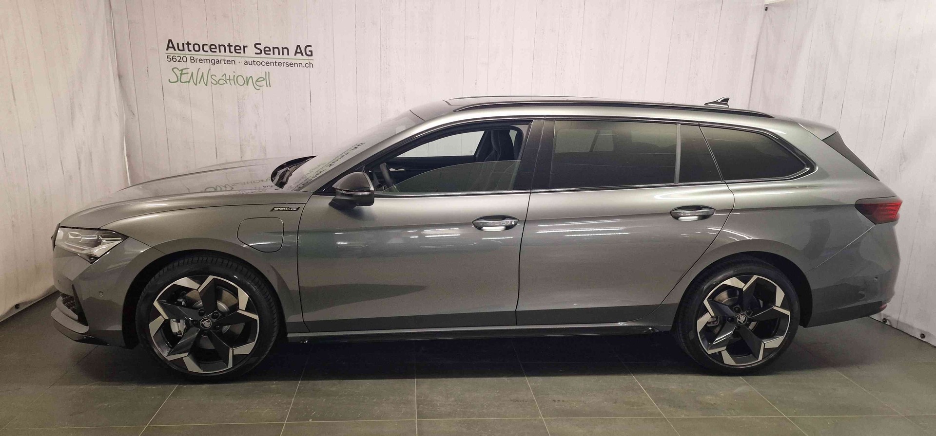 SKODA Superb Combi 1.5 TSI PHEV Sportline DSG-showroom-element-2