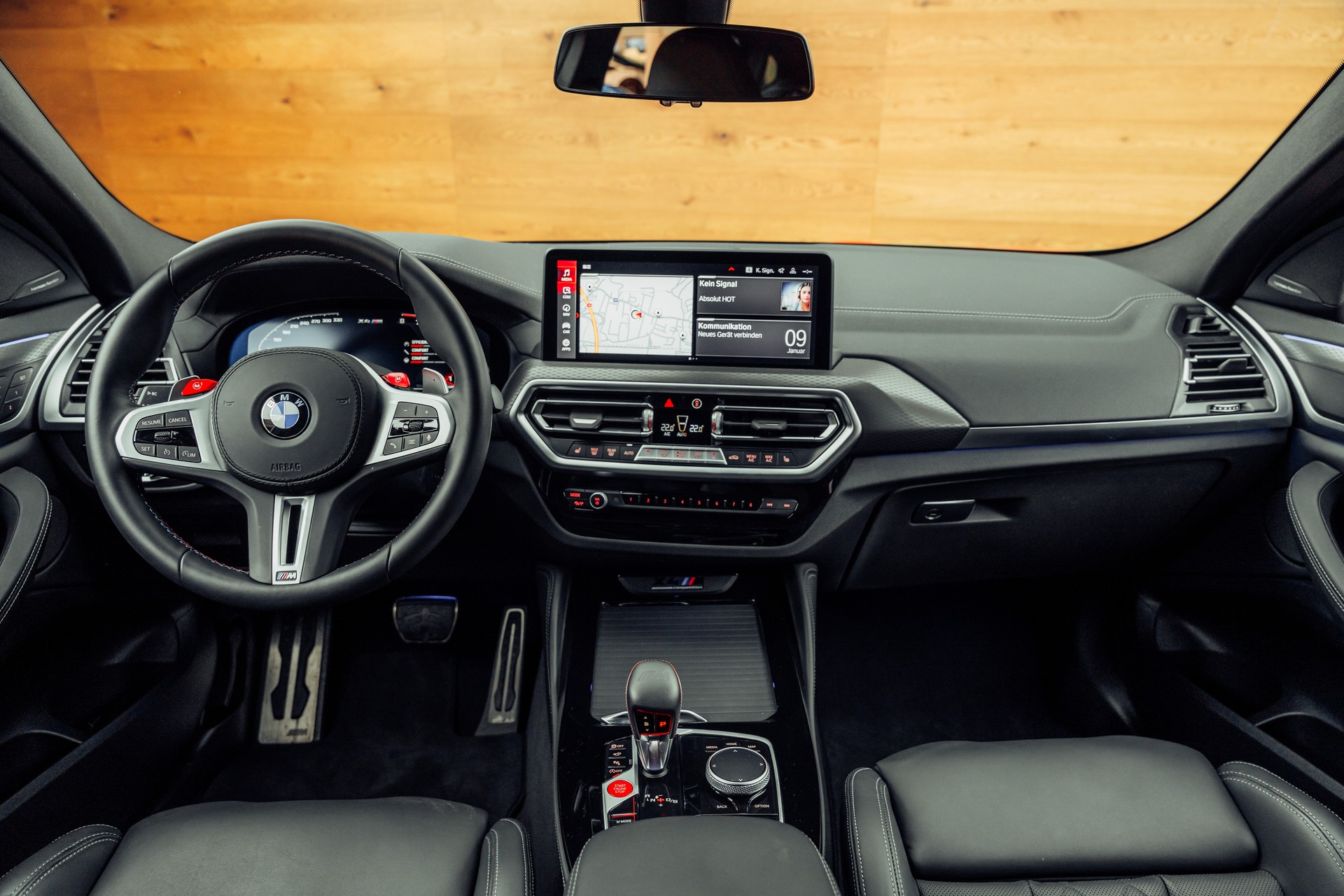 BMW X4M xDrive Competition Steptronic-image-4