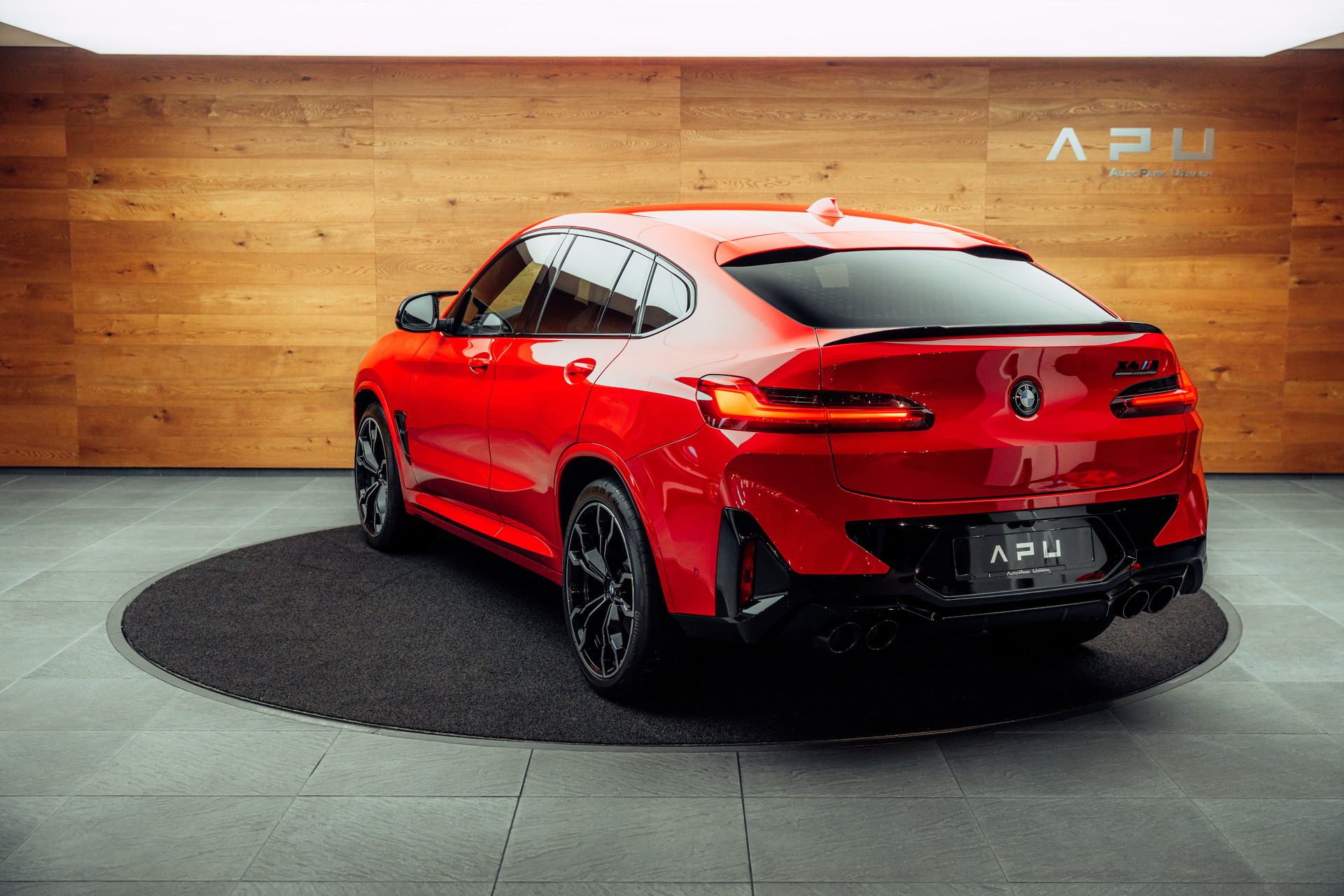 BMW X4M xDrive Competition Steptronic-showroom-element-2