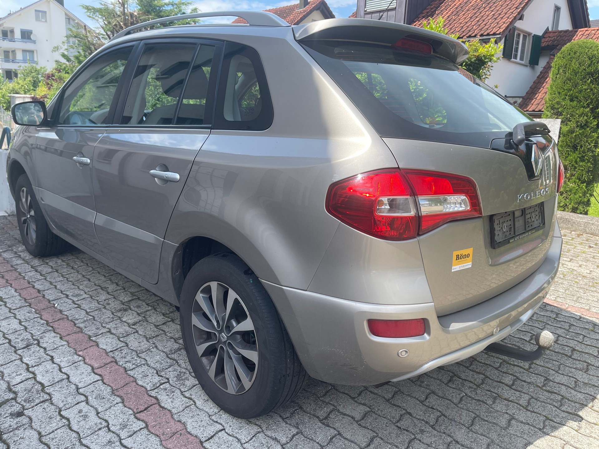 RENAULT Koleos 2.5 Dynamique 4x4-image-9