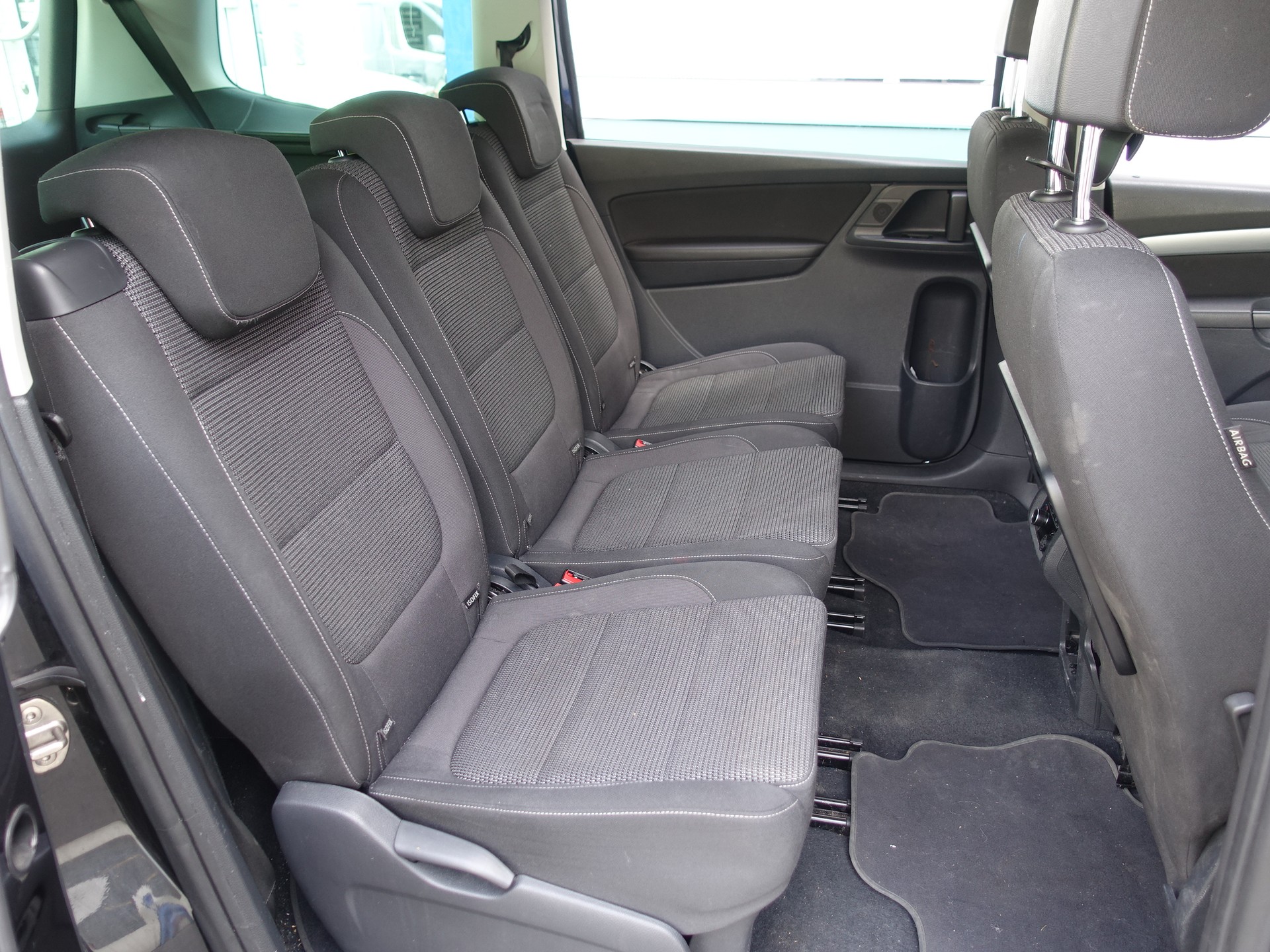 VW Sharan 2.0 TDI BMT Comfortline DSG-image-13