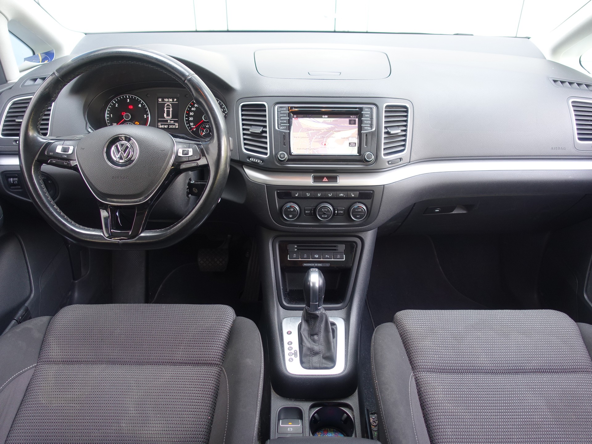 VW Sharan 2.0 TDI BMT Comfortline DSG-image-10