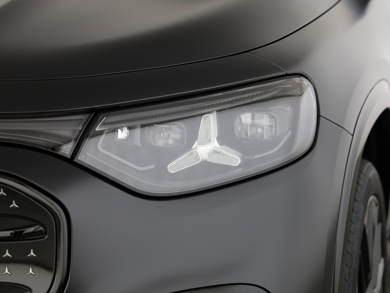 MERCEDES-BENZ GLB 350 85kWh EQ 4 Matic-image-19