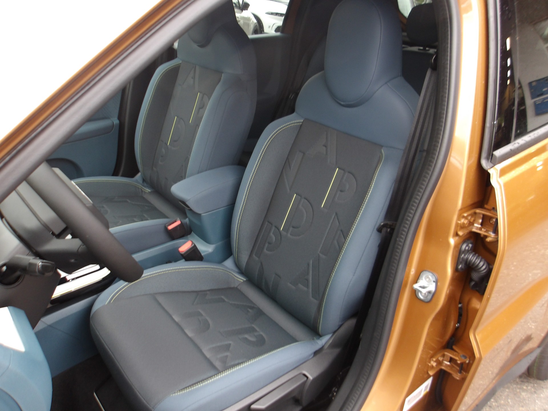 FIAT Grande Panda MHEV Icon-image-8