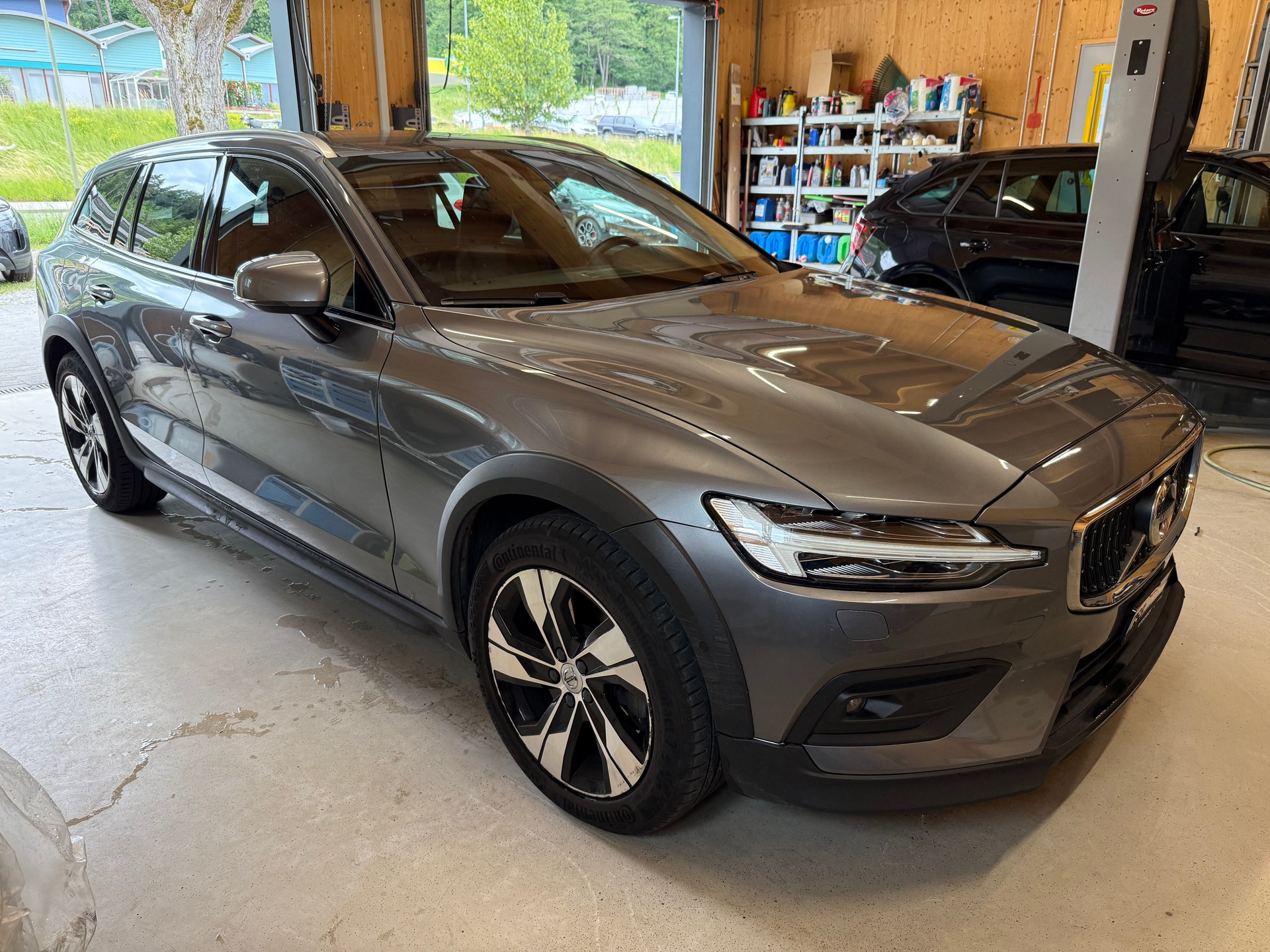 VOLVO V60 Cross Country D4 AWD Geartronic-showroom-element-2