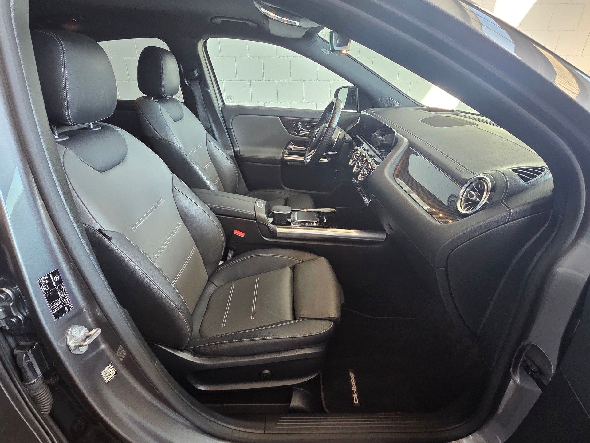 MERCEDES-BENZ GLA 35 AMG 4Matic-image-17