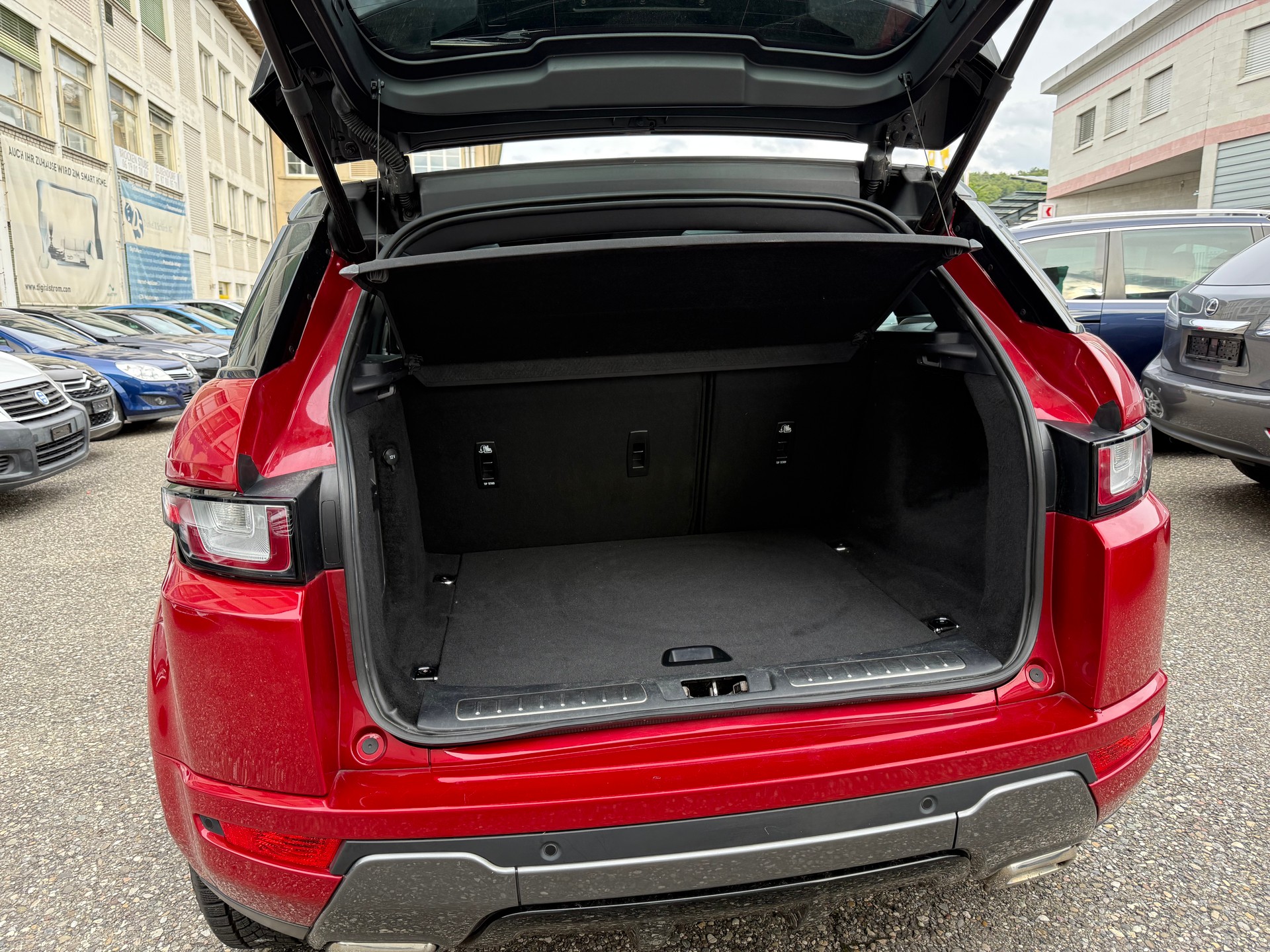 LAND ROVER Range Rover Evoque 2.0 Si4 HSE Dynamic AT9-image-15