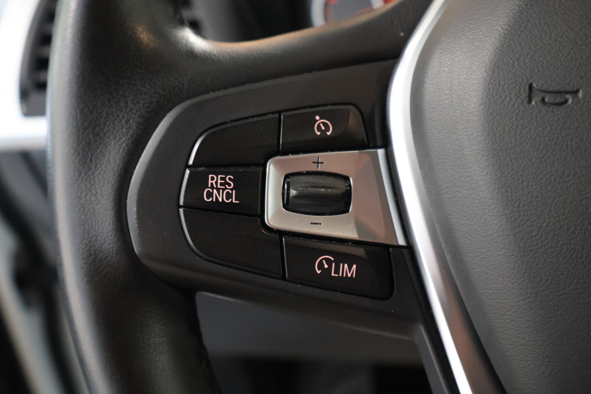 BMW X3 xDrive 30i Steptronic-image-18