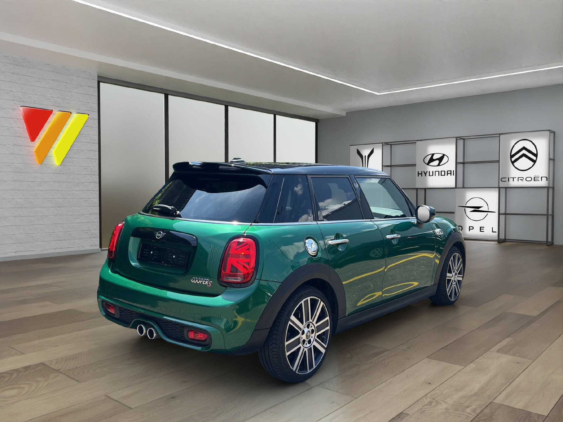 MINI Mini F55 2.0i Cooper S-image-13