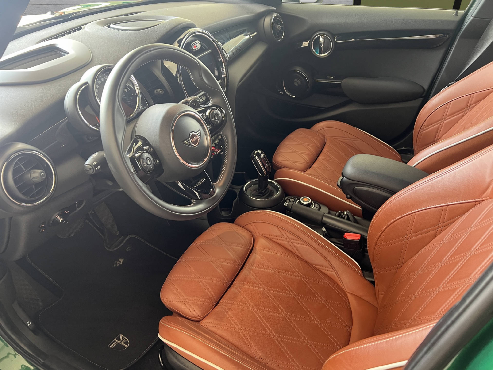 MINI Mini F55 2.0i Cooper S-image-5