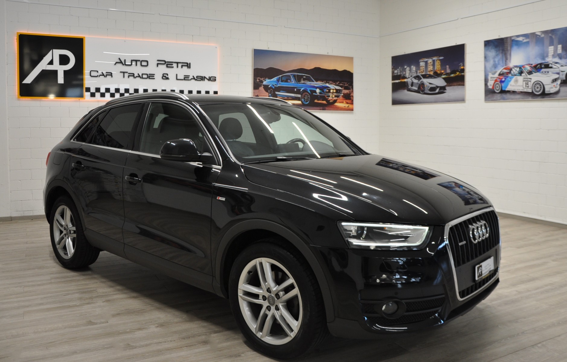 AUDI Q3 2.0 TDI quattro S-tronic-image-5