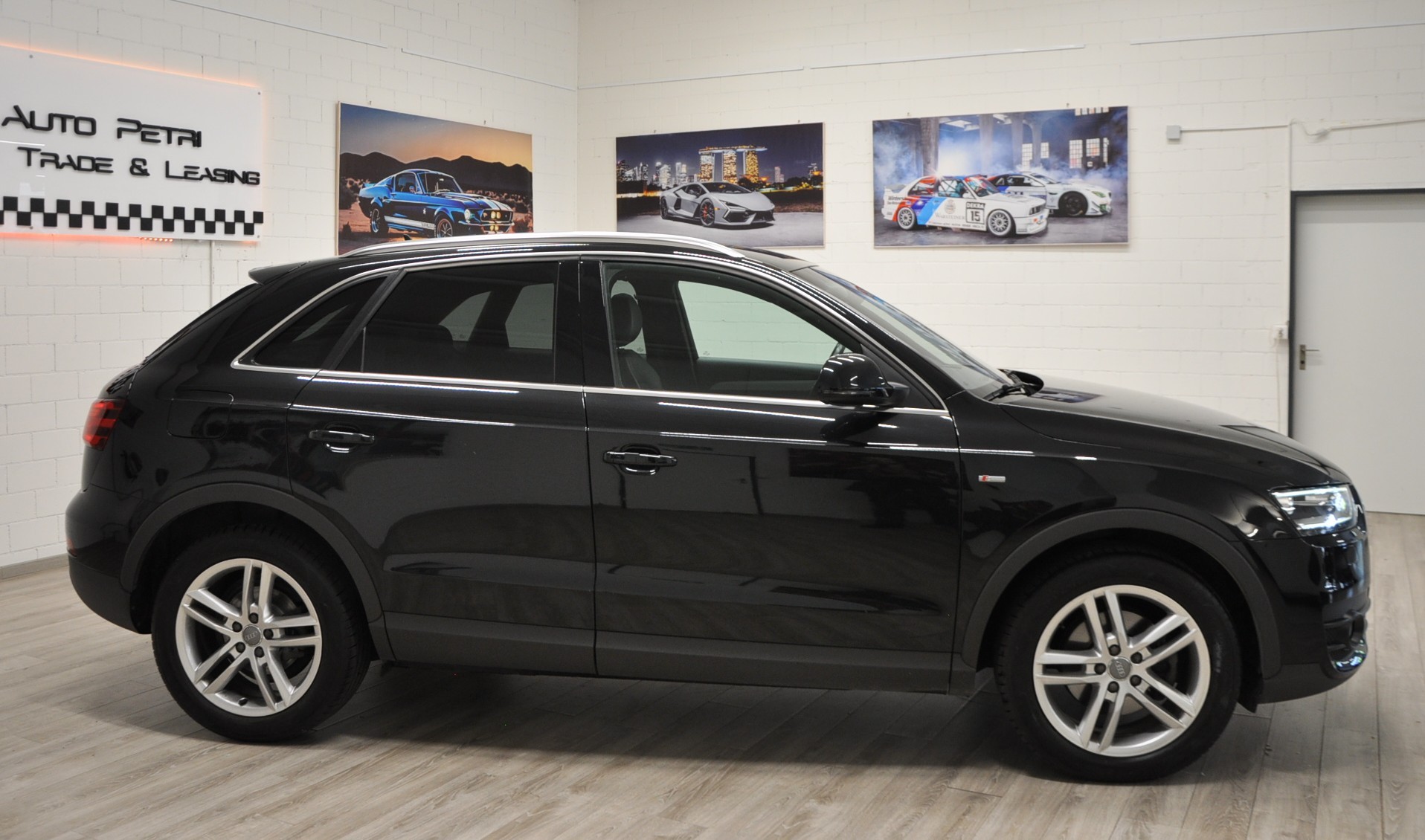 AUDI Q3 2.0 TDI quattro S-tronic-image-4