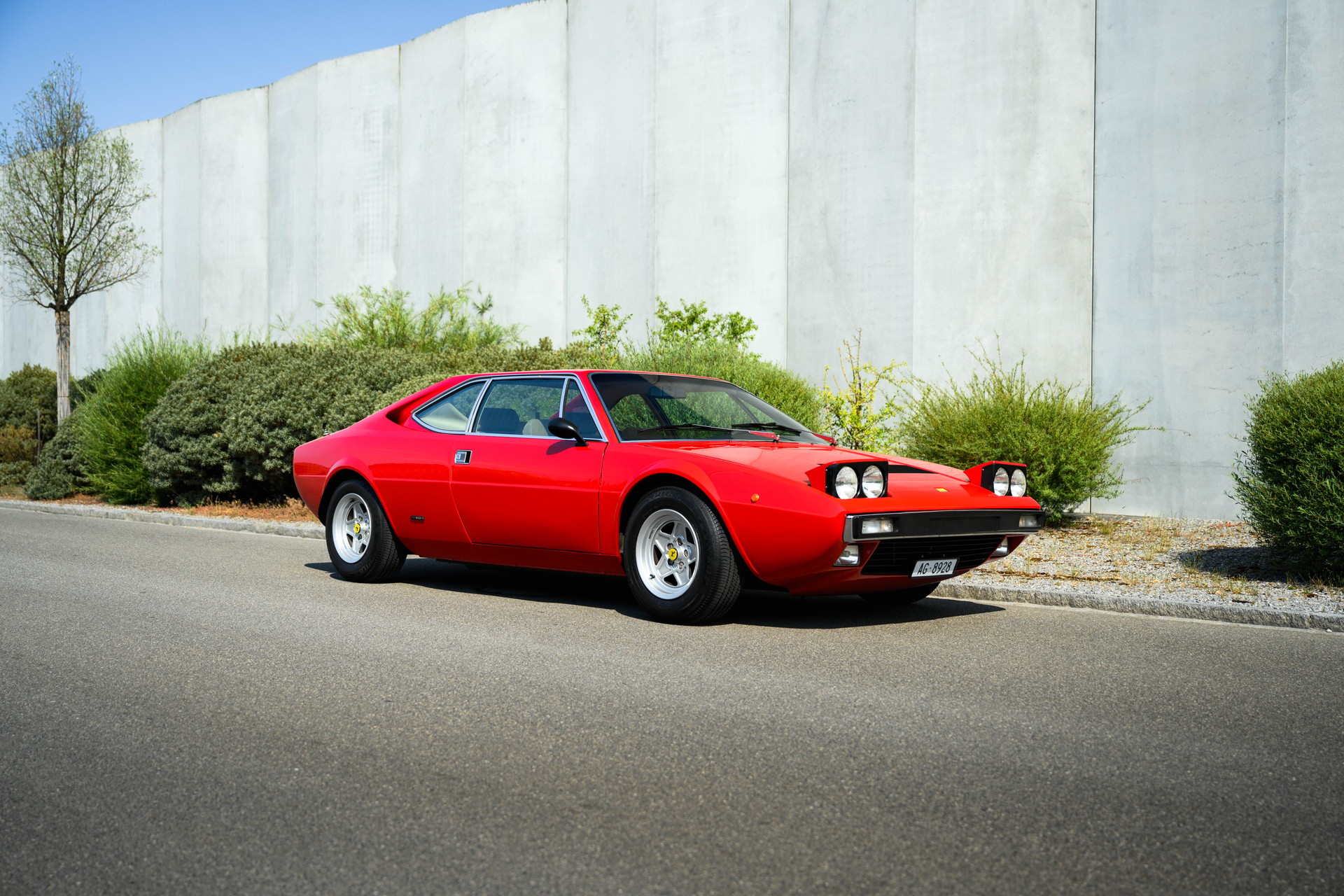 FERRARI 308 GT4