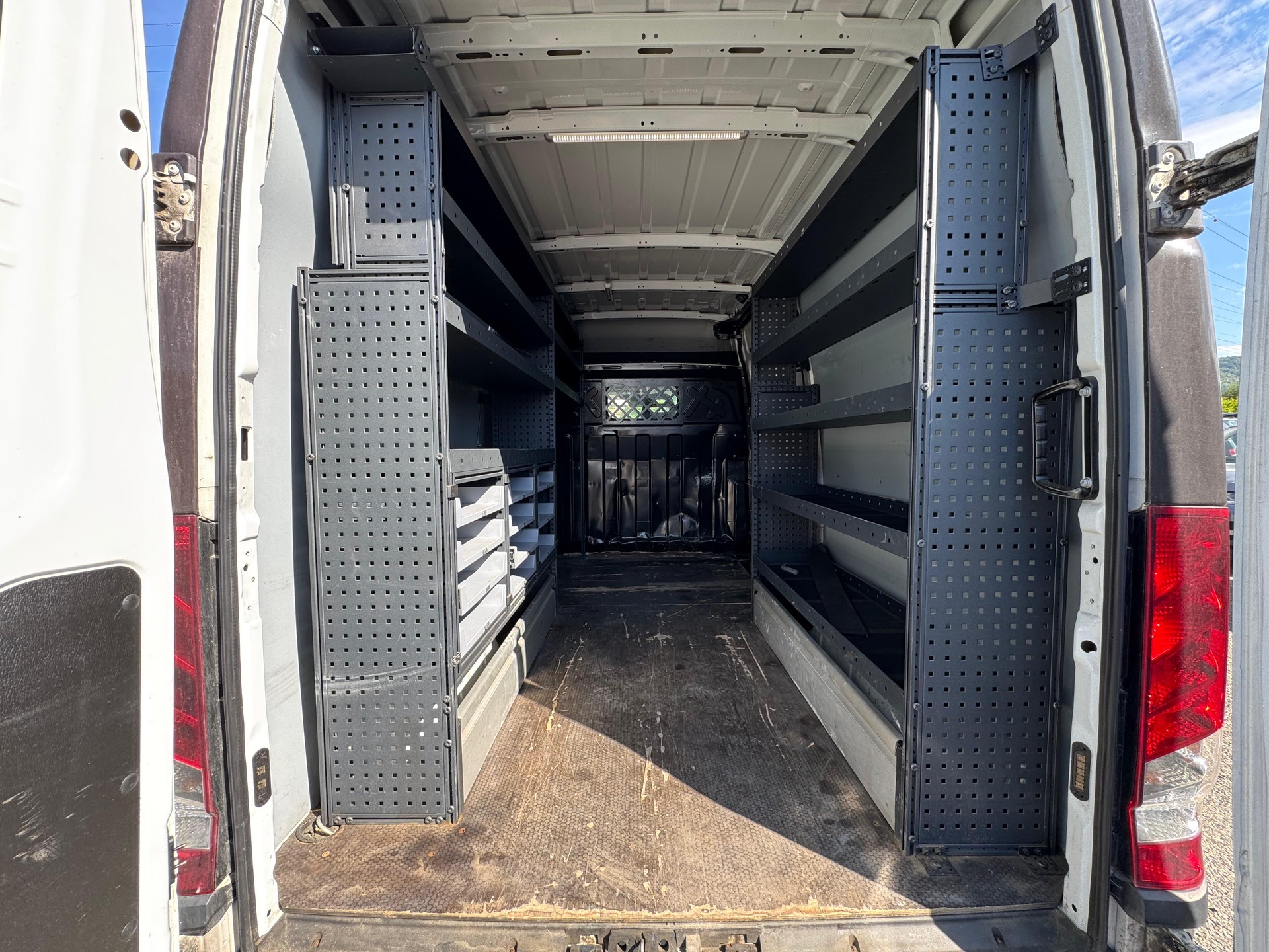 IVECO 35 S 17 V-image-10