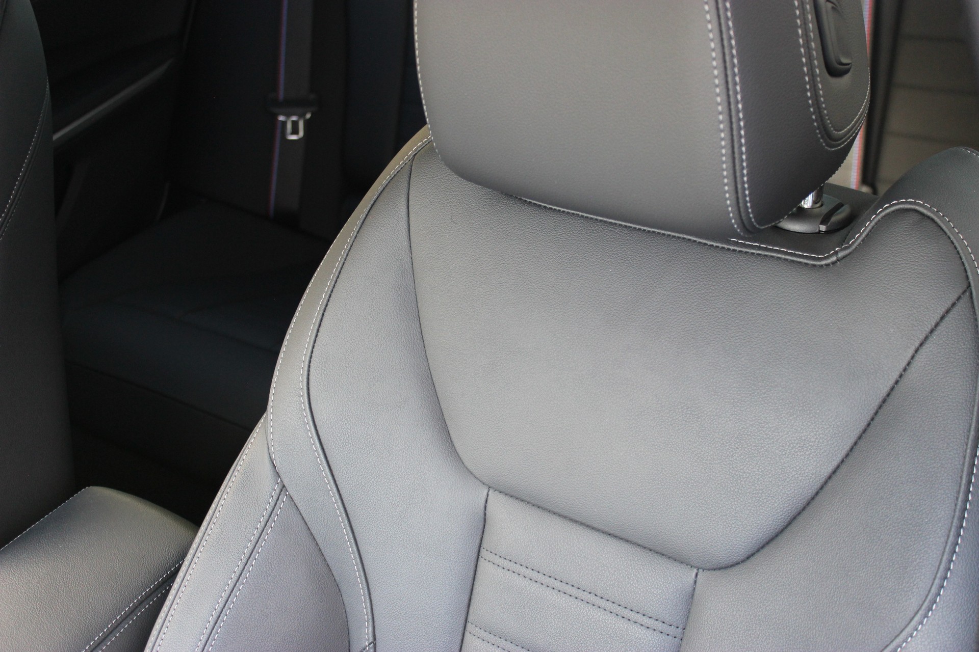 BMW 320d xDrive 48V Touring M Sport Pro-image-11