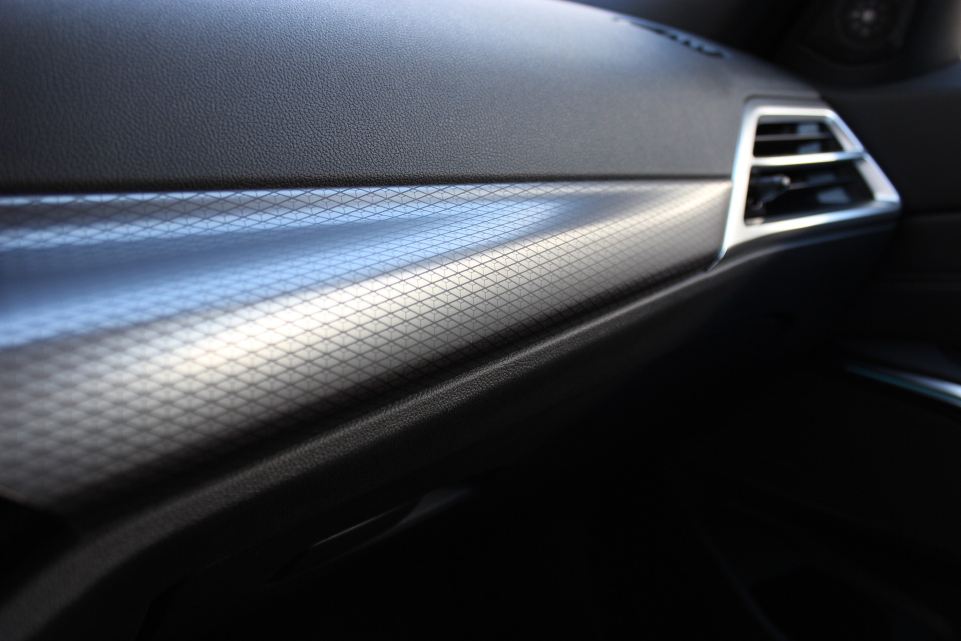 BMW 320d xDrive 48V Touring M Sport Pro-image-14