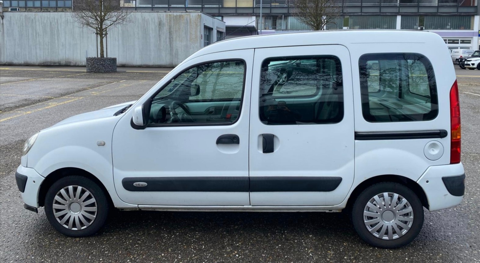 RENAULT Kangoo 1.6 16V Expression-image-5