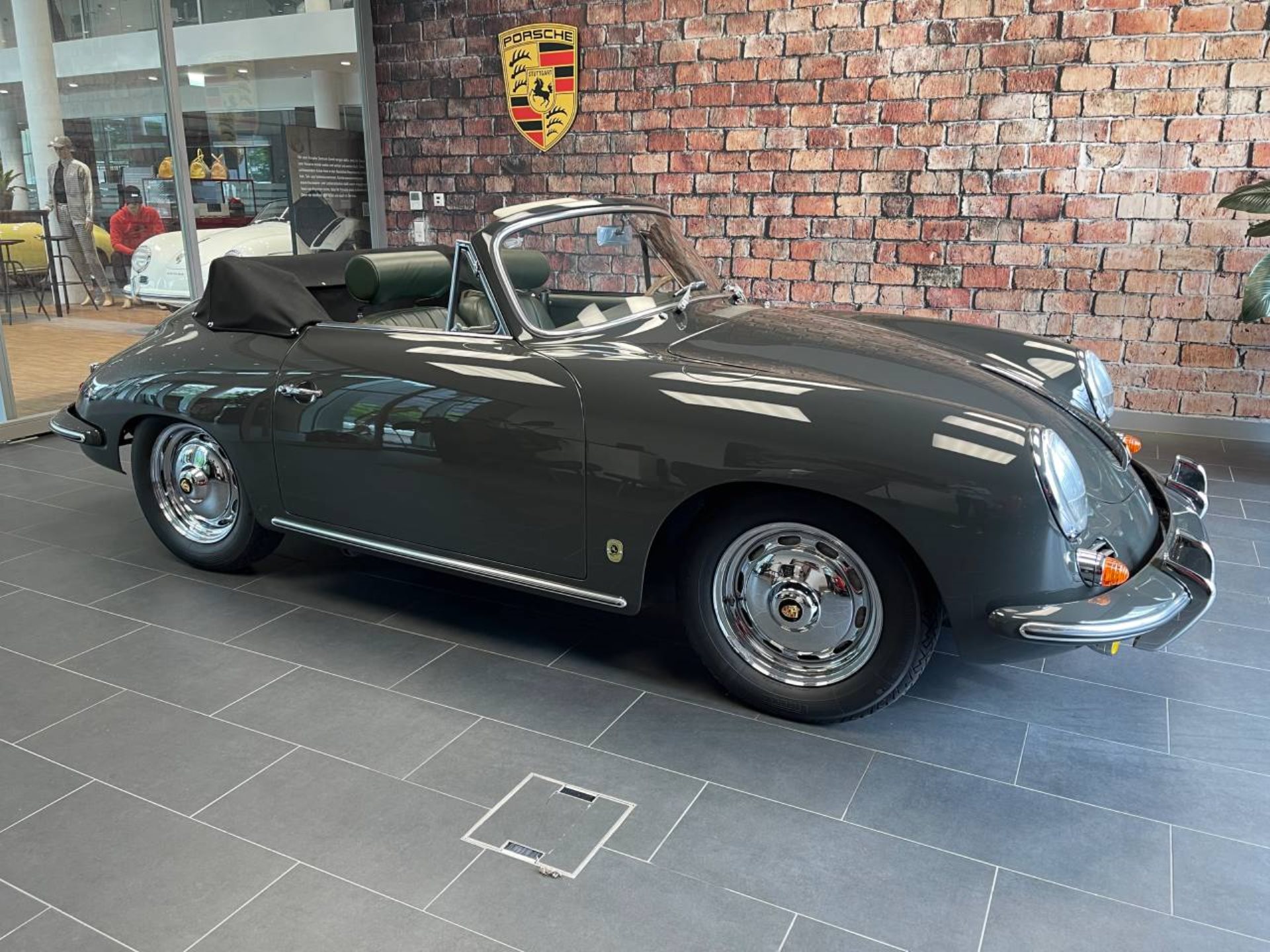 PORSCHE 356 B T6 Cabriolet-showroom-element-1