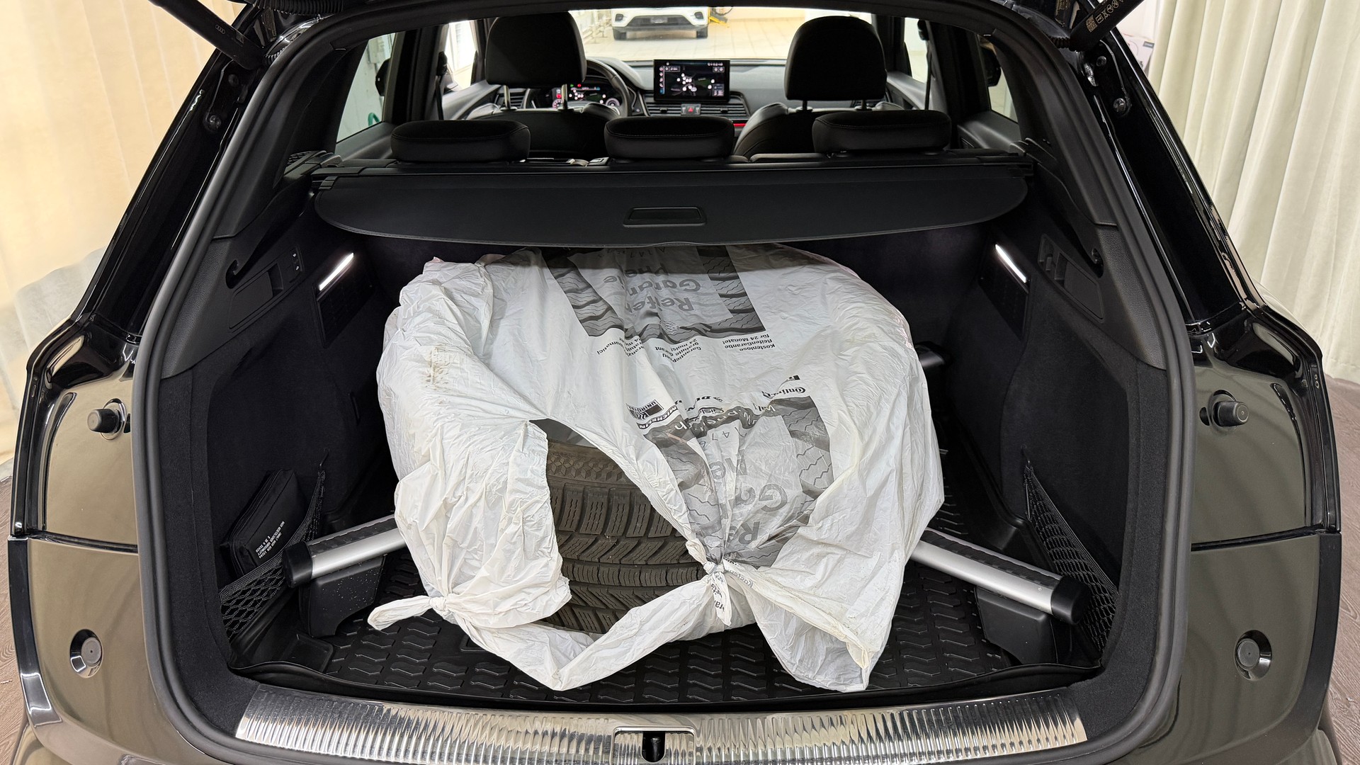 AUDI Q5 45 TFSI S-line quattro S-tronic-image-17