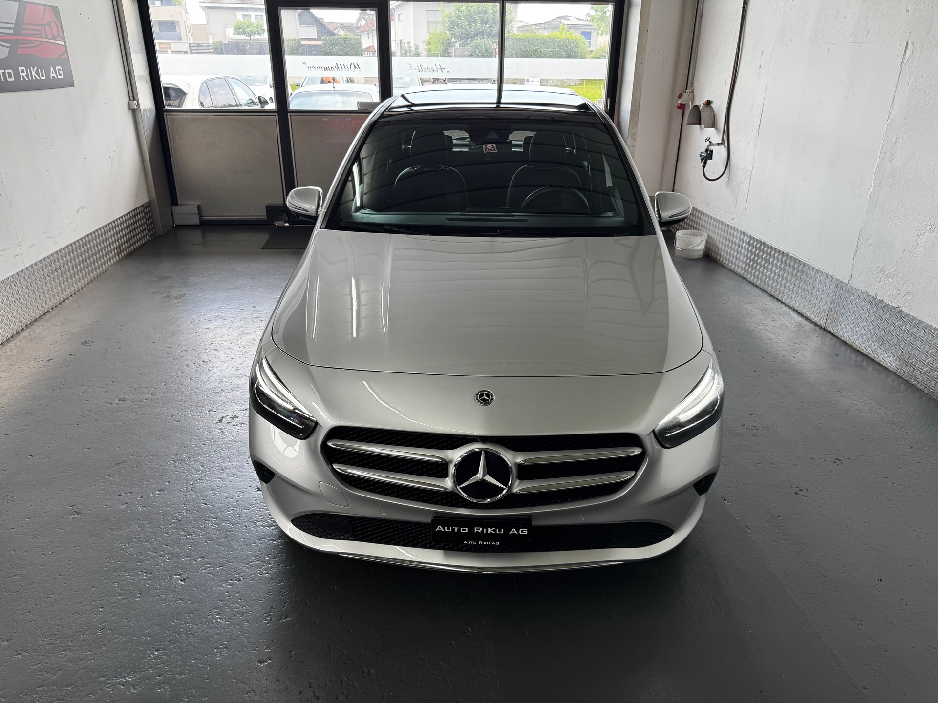 MERCEDES-BENZ B 220 4Matic Progressive 7G-DCT-showroom-element-3