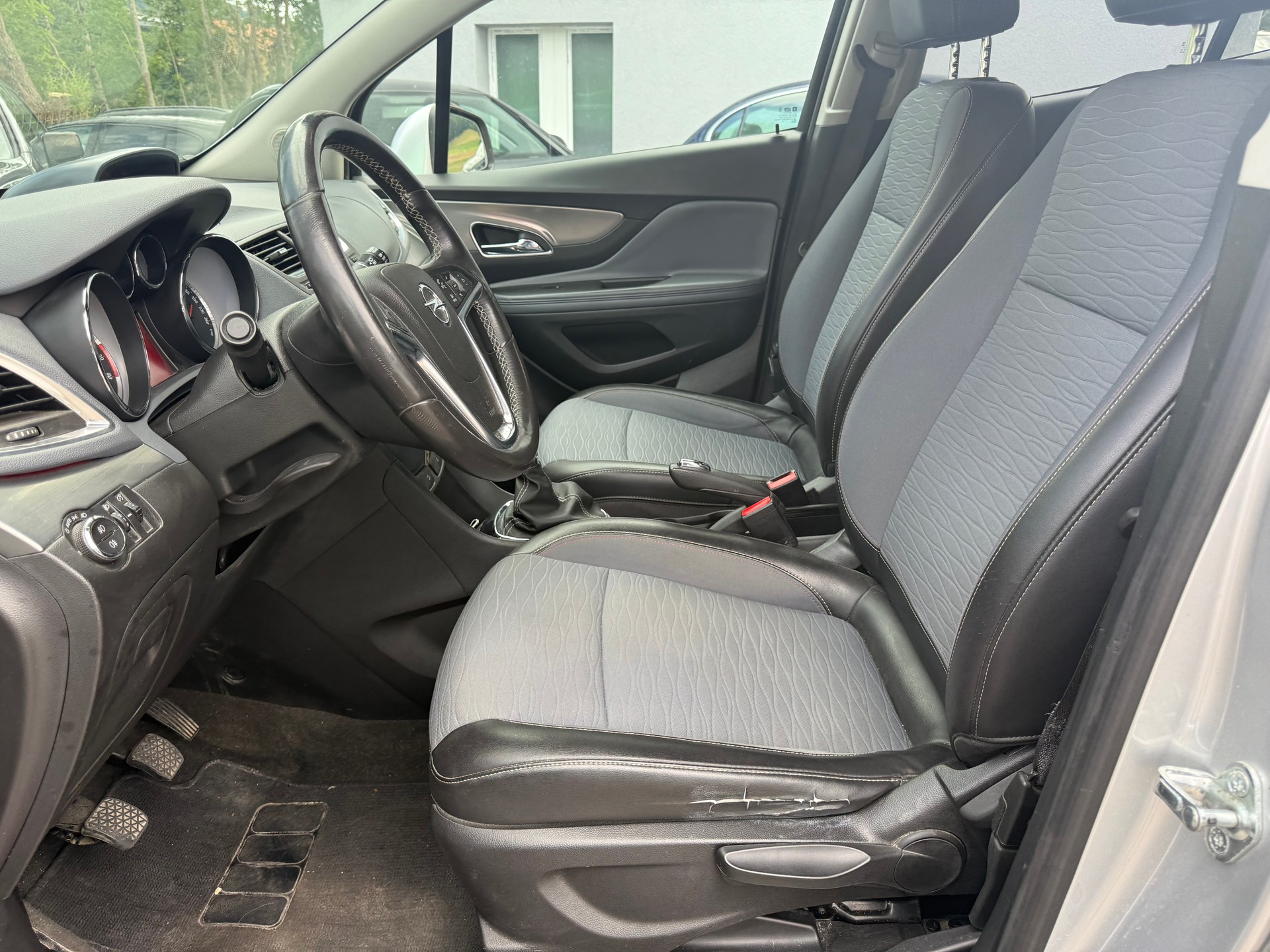 OPEL Mokka 1.4i 16V Turbo Drive 4WD-image-6