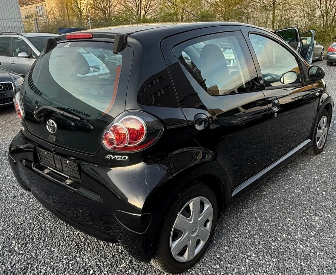 TOYOTA Aygo 1.0 easy-image-5