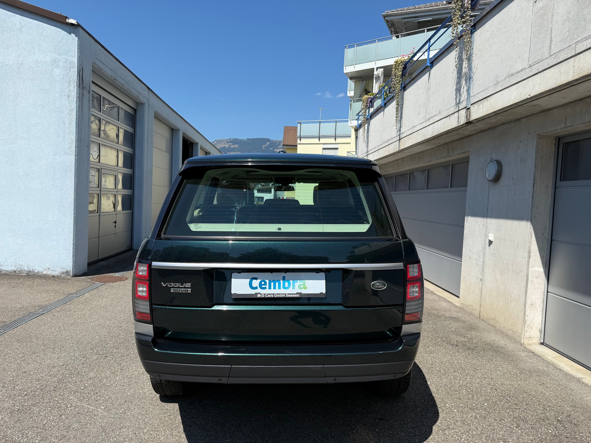 LAND ROVER Range Rover 4.4 SDV8 Vogue Automatic-image-4
