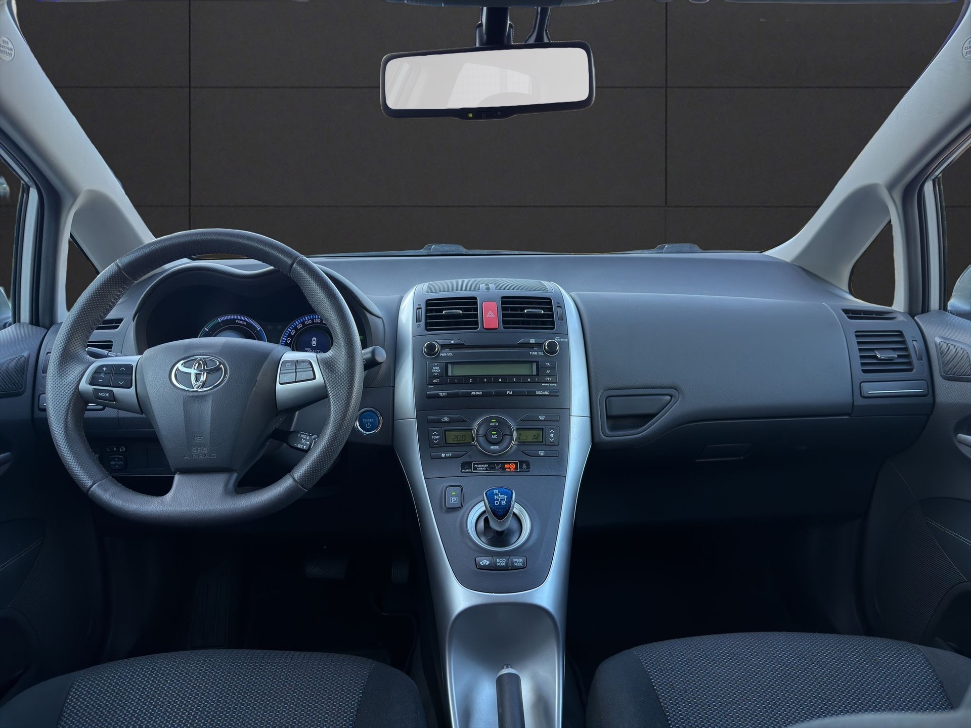 TOYOTA Auris 1.8 16V HSD Linea Luna-image-9