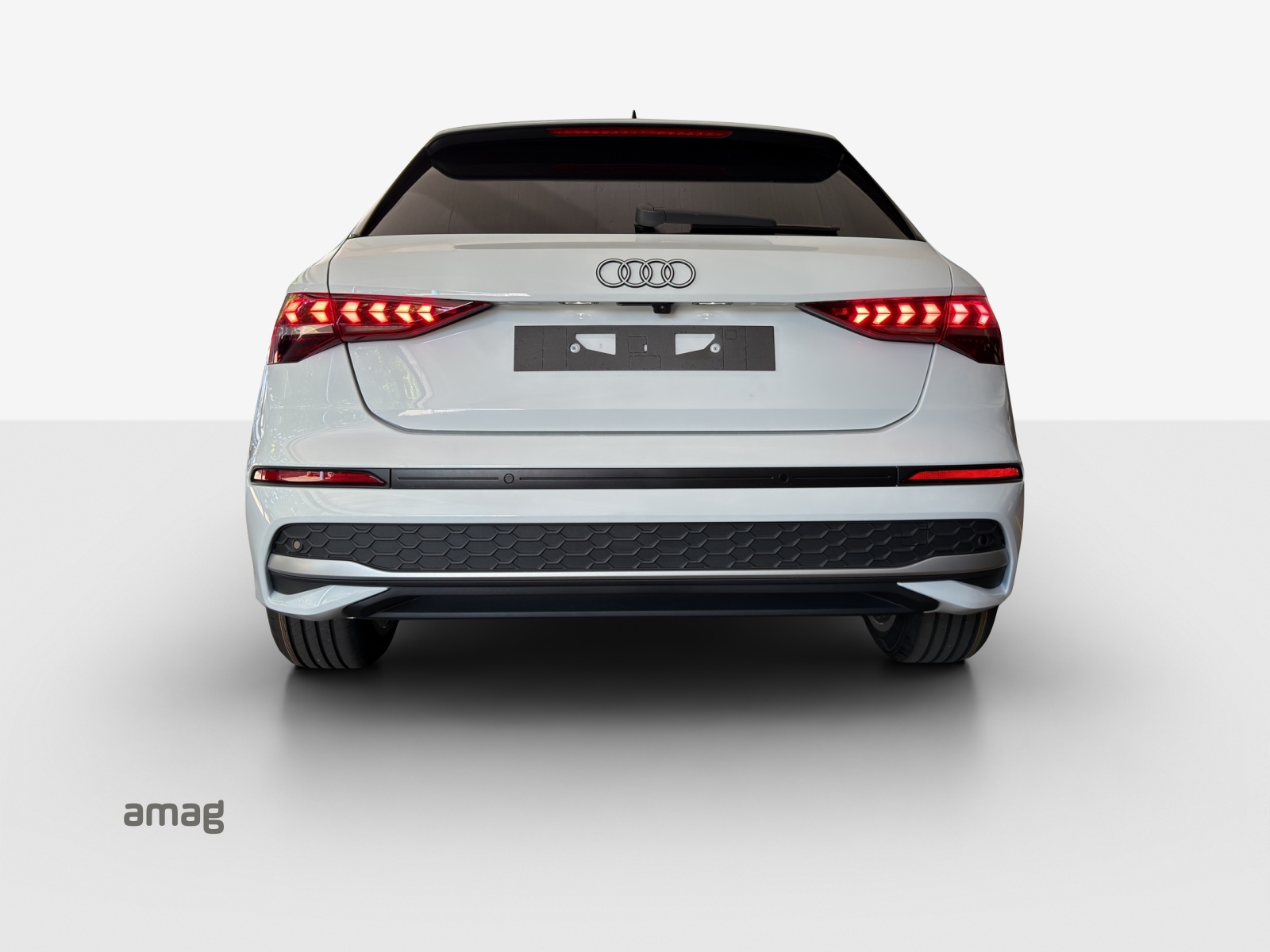 AUDI A3 Sportback TFSI 110 kW Attraction S tronic-showroom-element-3