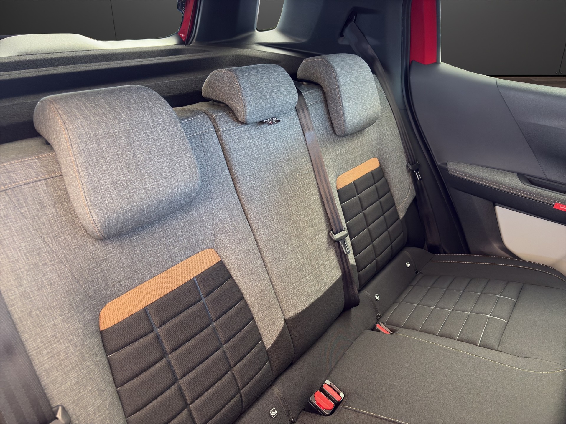 CITROEN C3 Aircross 1.2 Hybrid Business-image-12