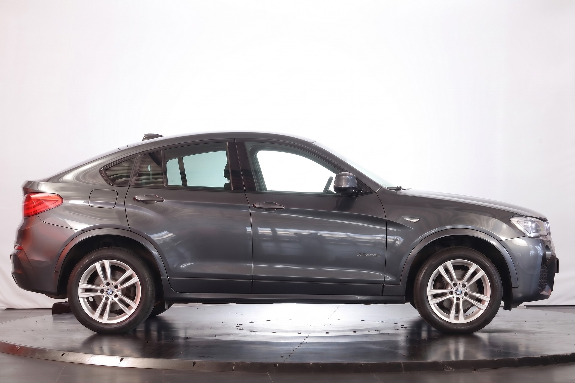 BMW X4 xDrive 20d M Sport Steptronic-image-5