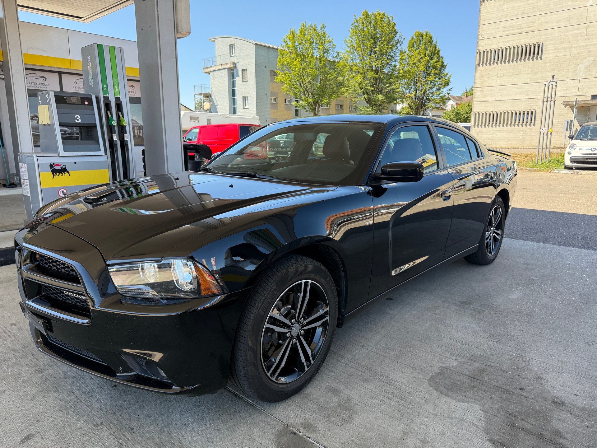 DODGE Charger-image-1